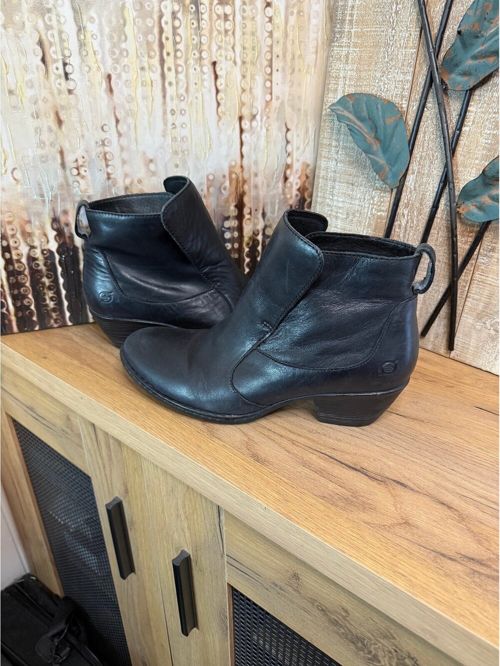 Born Women's Black Leather Ankle Boots Size 9.5 Low Heel